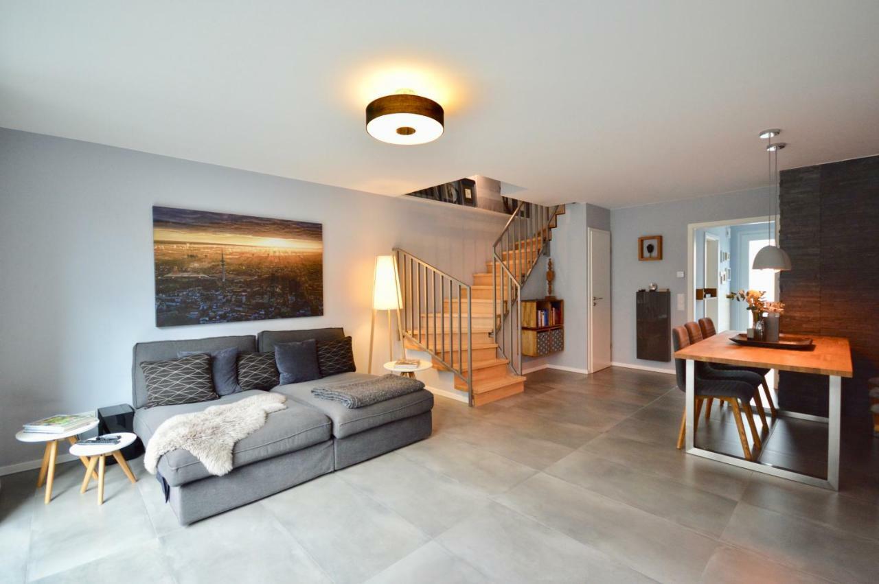 Apartamento Urbaner Lifestyle Im Klimaneutralen Effizienzhaus Hamburgo Exterior foto